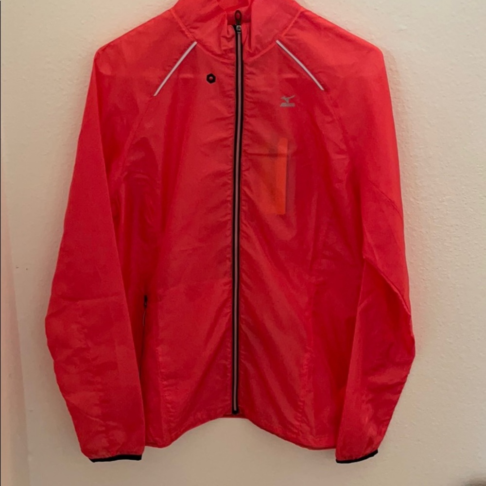 Wind breaker